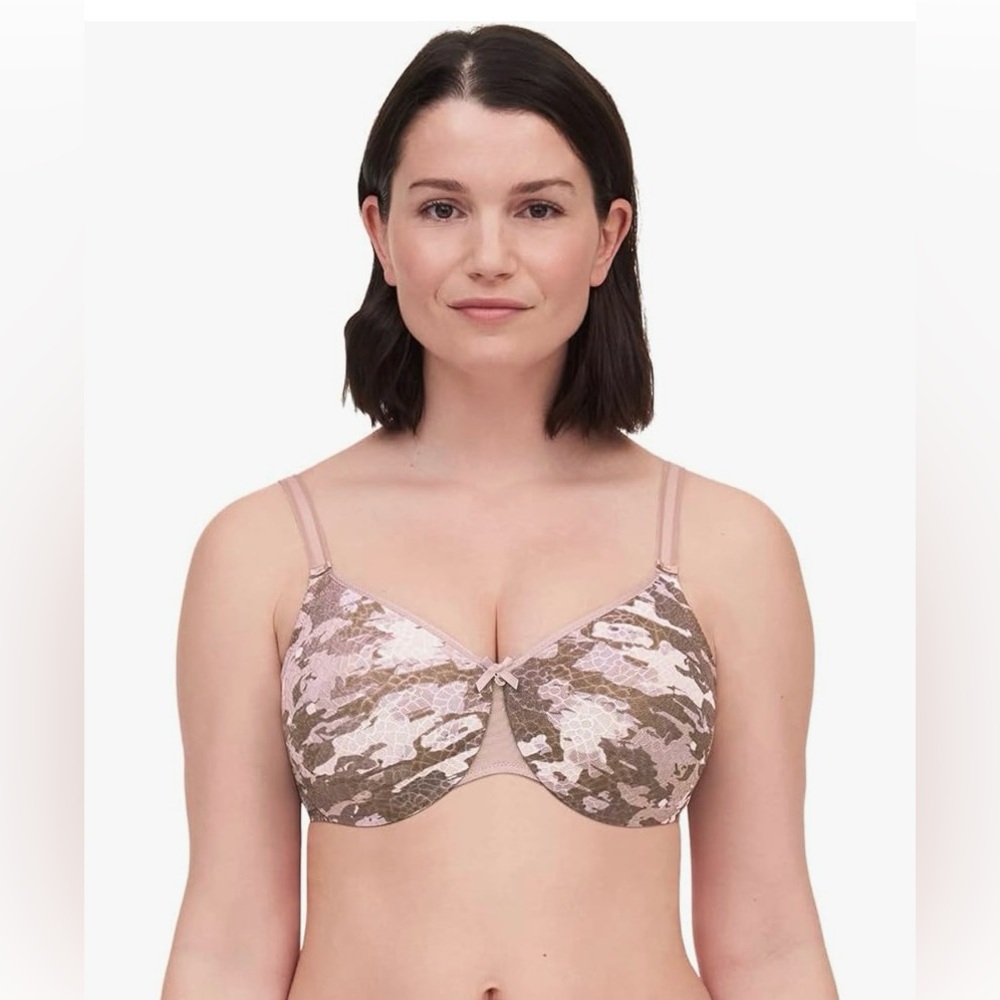 Chantelle Women's C Magnifique Seamless Unlined Minimizer- Brand New Never Worn